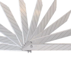 厨房用不锈钢美工合金钢刀片(10片装/盒）SK5 80*9*0.4