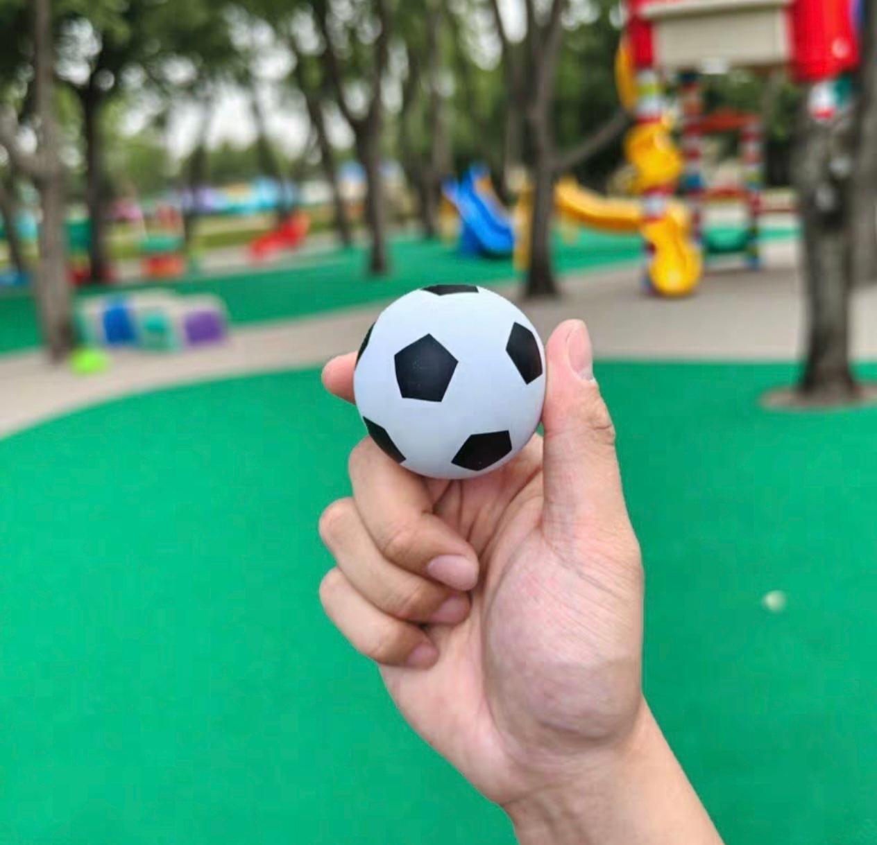 弹力球（6CM）足球1个