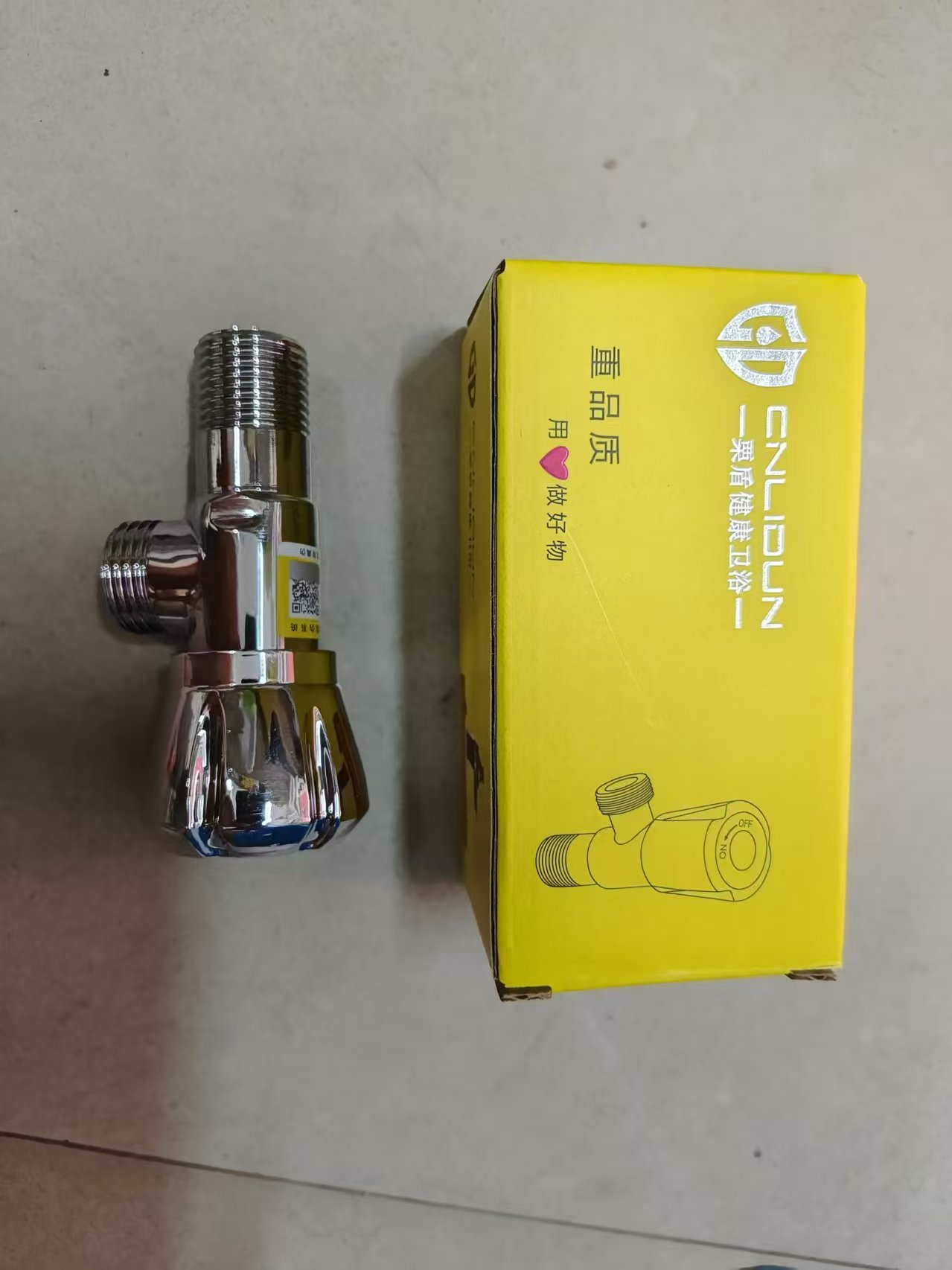 栗盾牌铜角阀 10个/盒 200个/箱