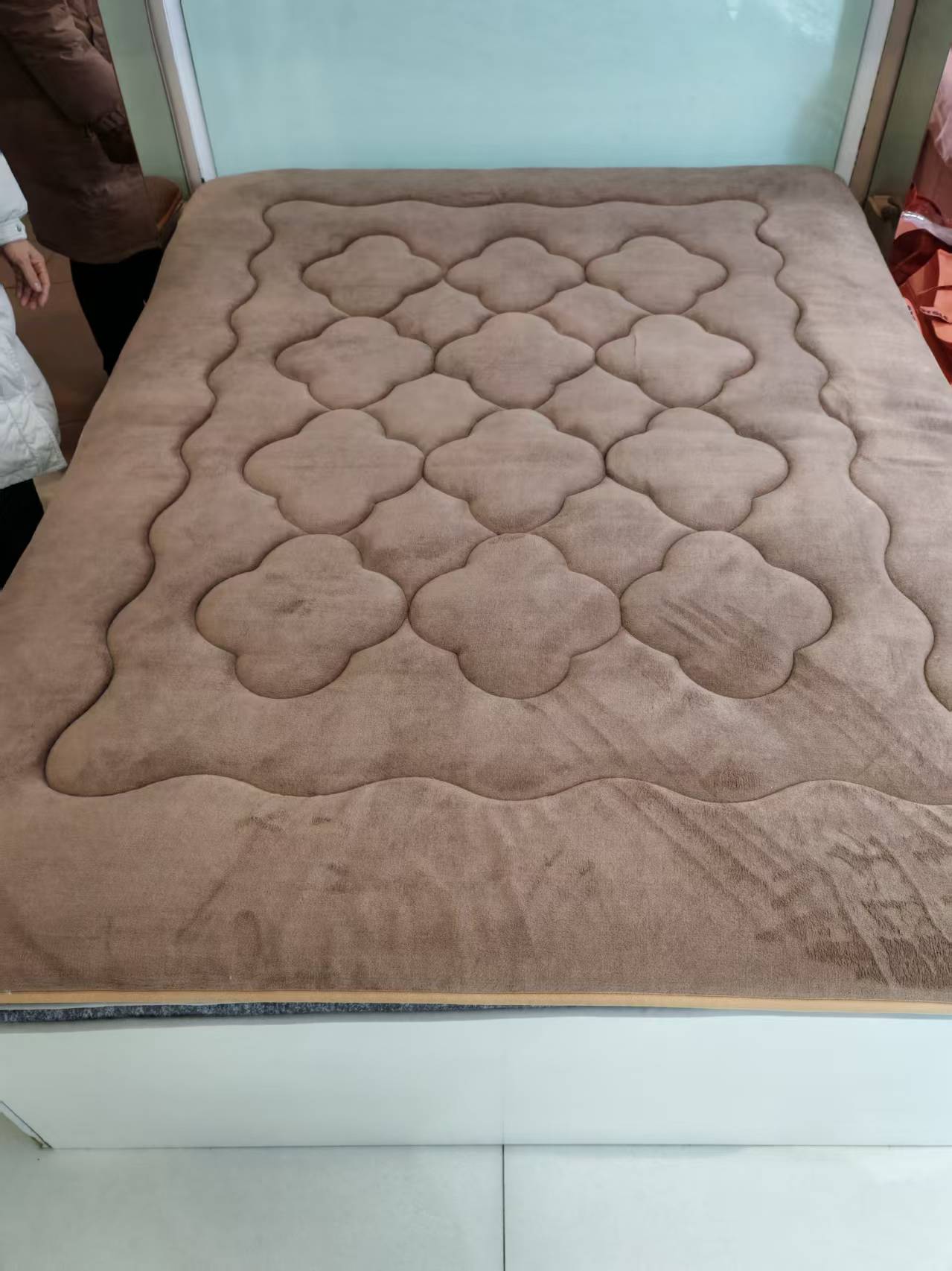 奥利文 珊瑚绒床垫双面 150*200