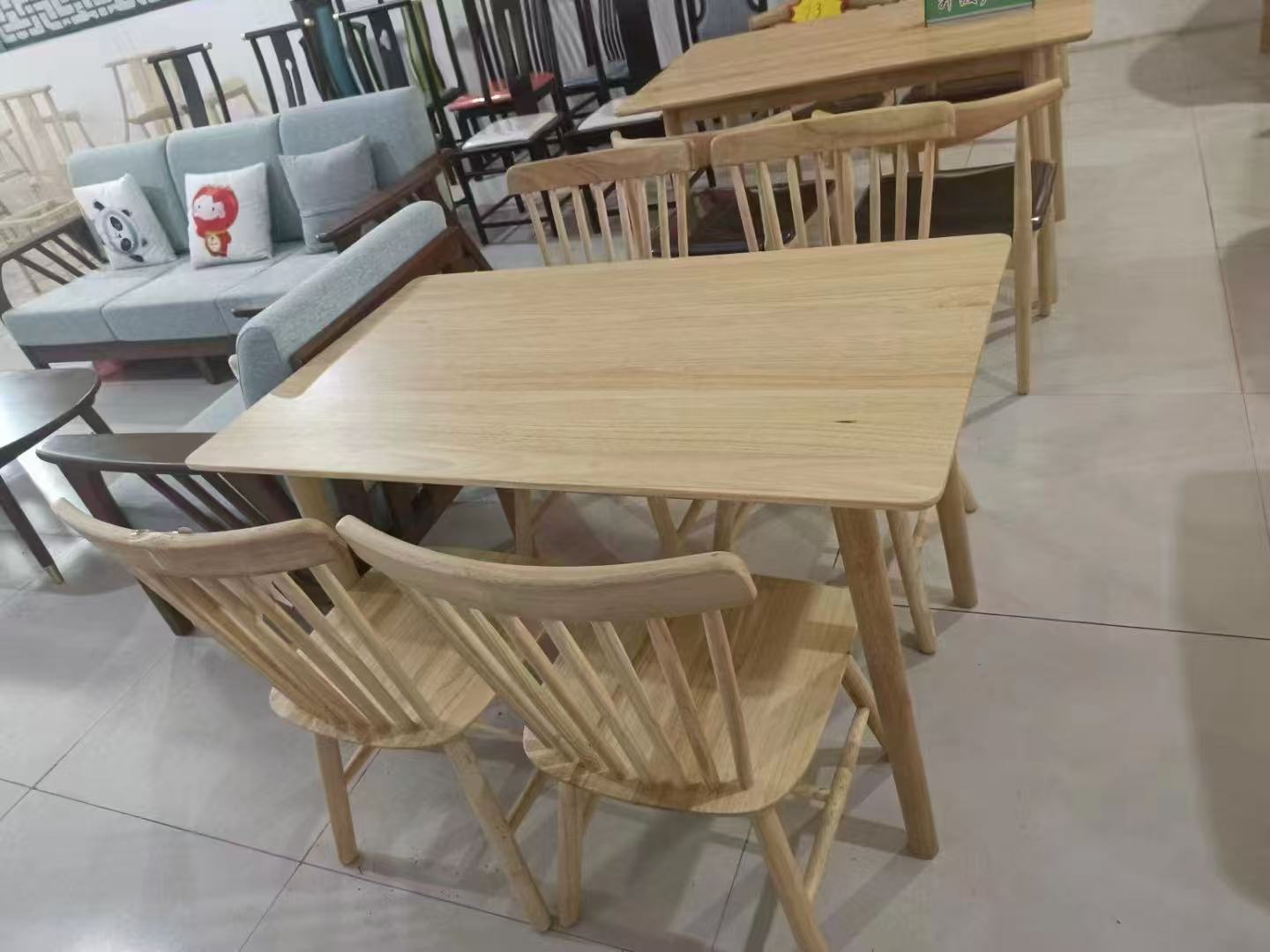 一桌四椅 餐桌1.4m，橡胶木