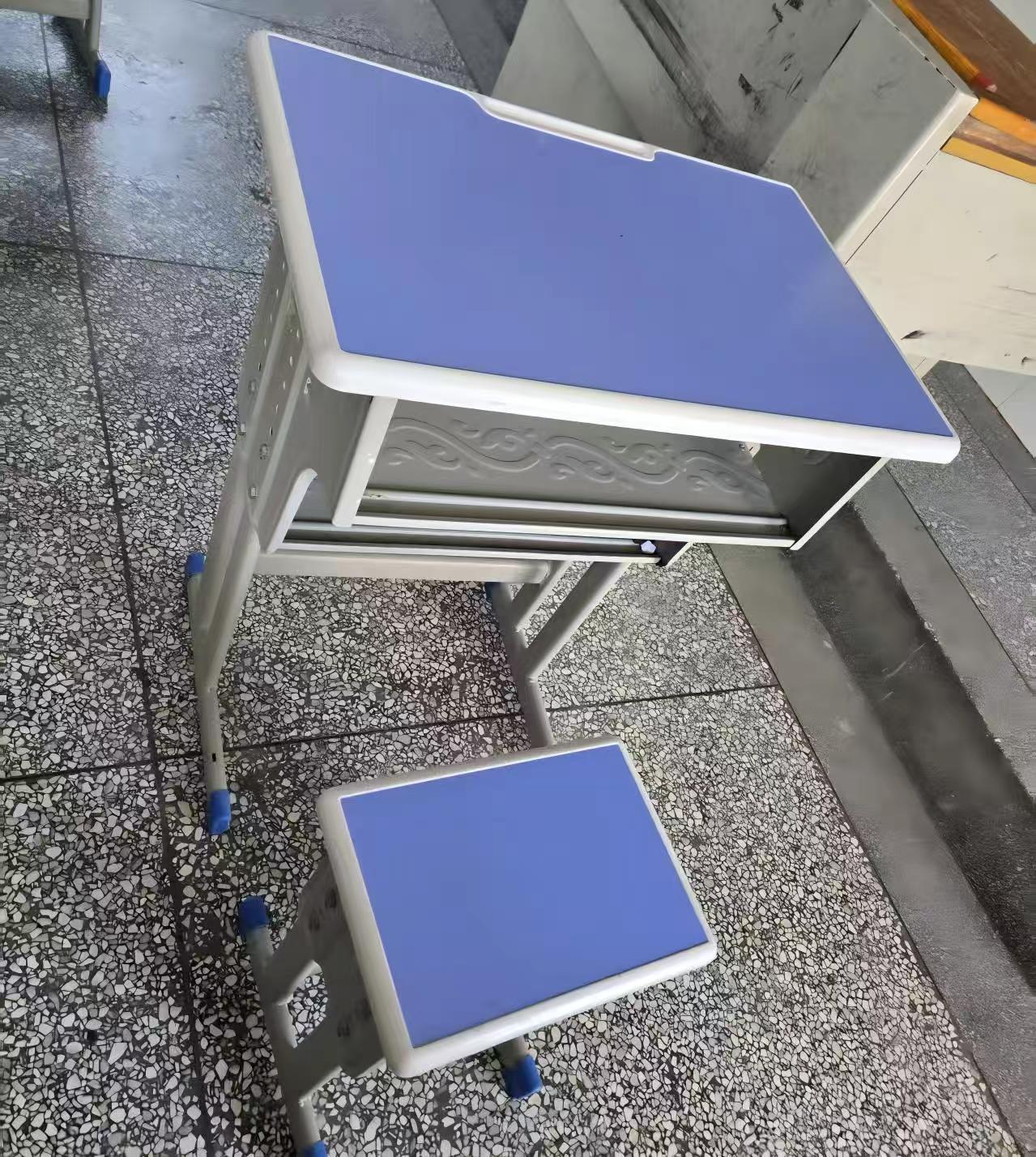 国产 课桌椅（桌+椅） 蓝灰色